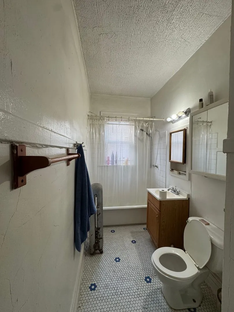 4053 W School St, ,  60641, USA 60641-unit#3S-Chicago-IL