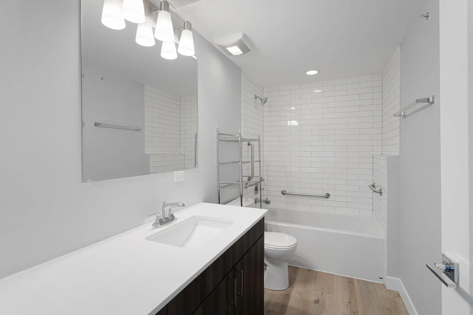 1531 W Howard St, , 60626, USA 60626-unit#205-Chicago-IL