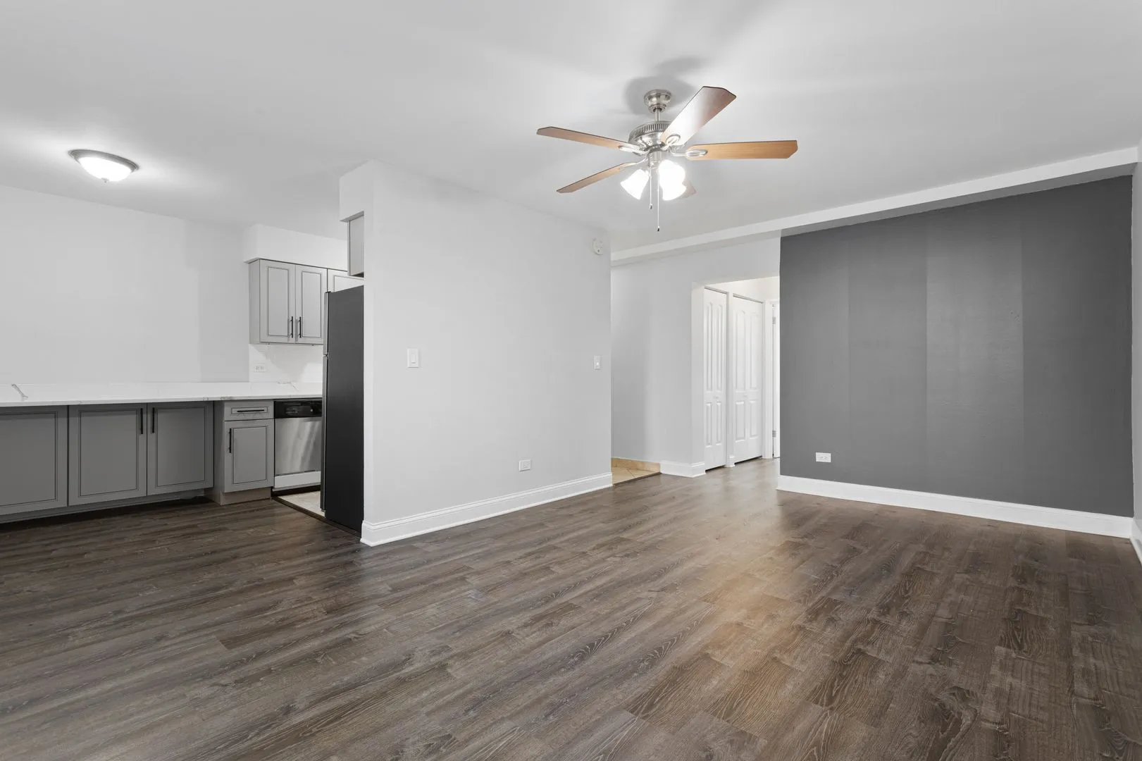 6029 N Winthrop Ave, ,  60660, USA 60660-unit#206-Chicago-IL