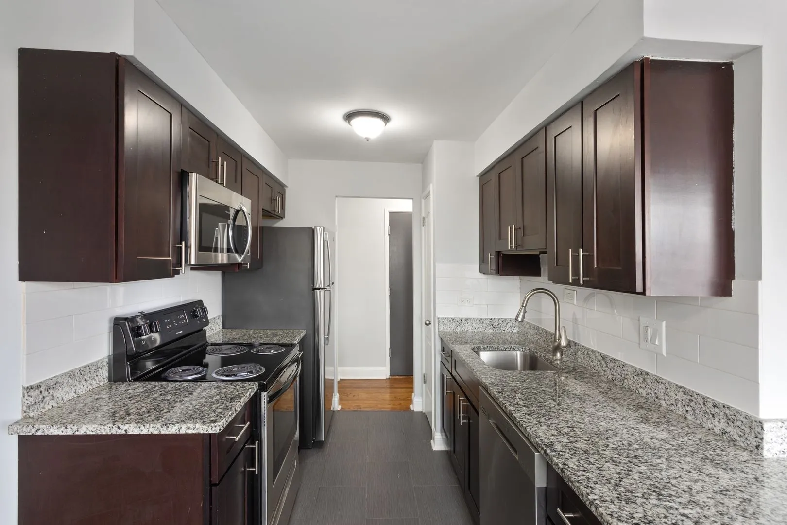 6826 N Ridge Blvd, , 60645, USA 60645-unit#404-Chicago-IL