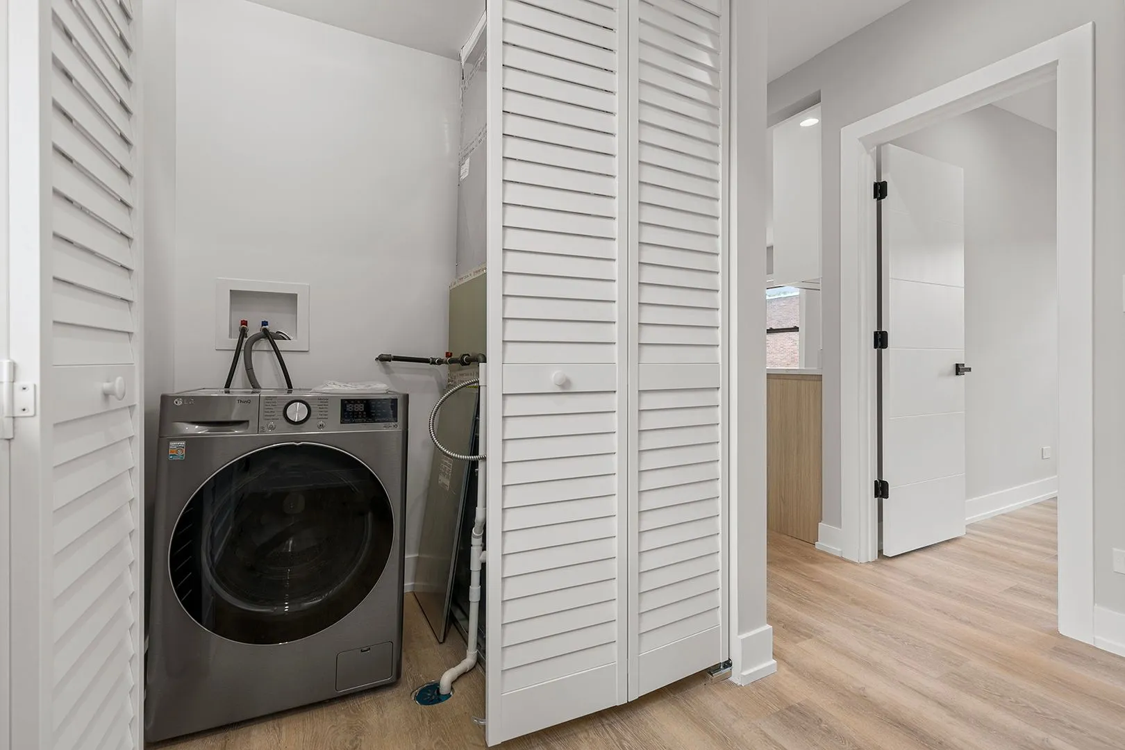 1548 W Juneway Terrace, , 60626, USA 60626-unit#2B-Chicago-IL