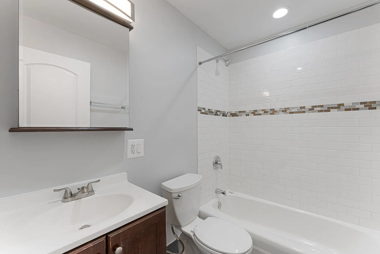 6201 N Kenmore Ave, , 60660, USA 60660-unit#408-Chicago-IL