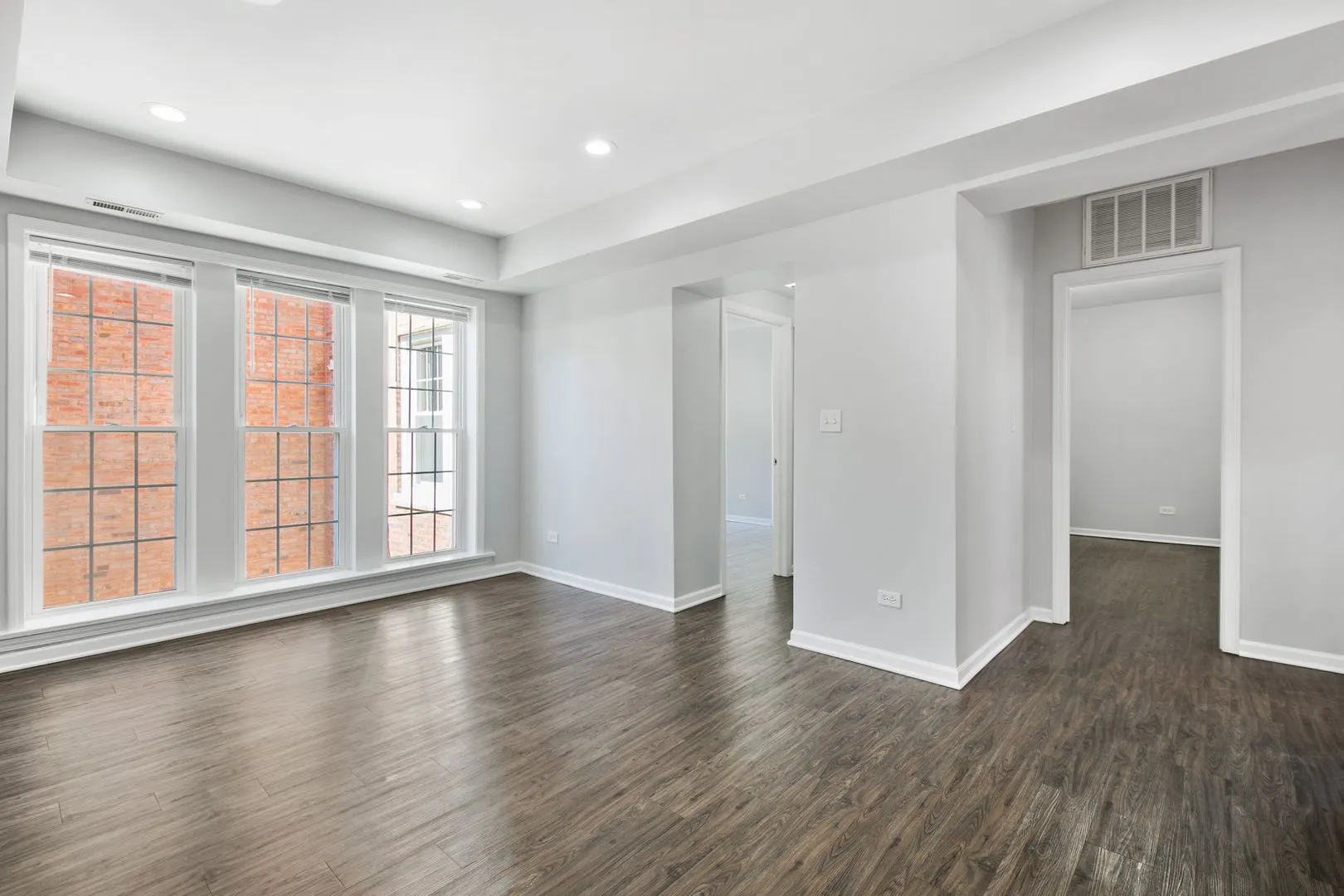 7730 N Ashland Ave, , 60626, USA 60626-unit#C2-Chicago-IL