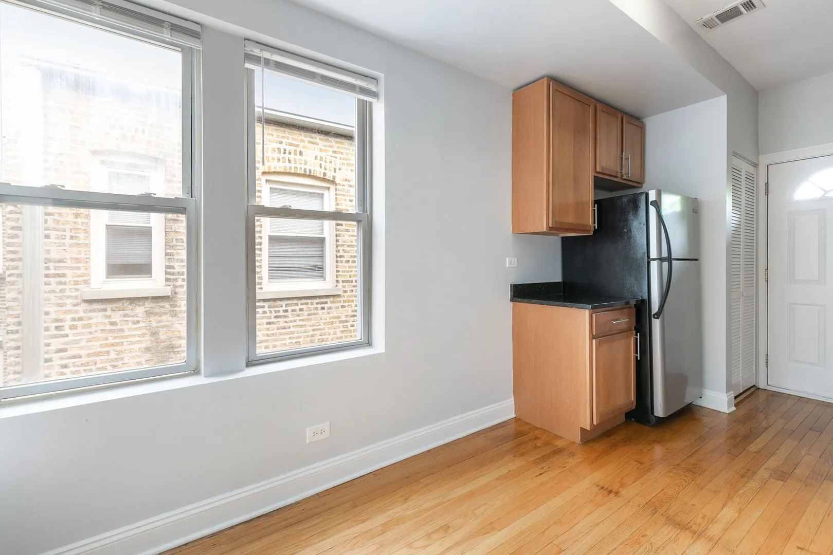2005 W Jarvis Ave, ,  60645, USA 60645-unit#2-Chicago-IL