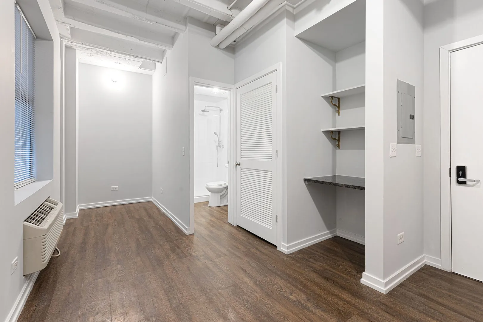 5718 N Winthrop Ave, ,  60660, USA 60660-unit#105-Chicago-IL