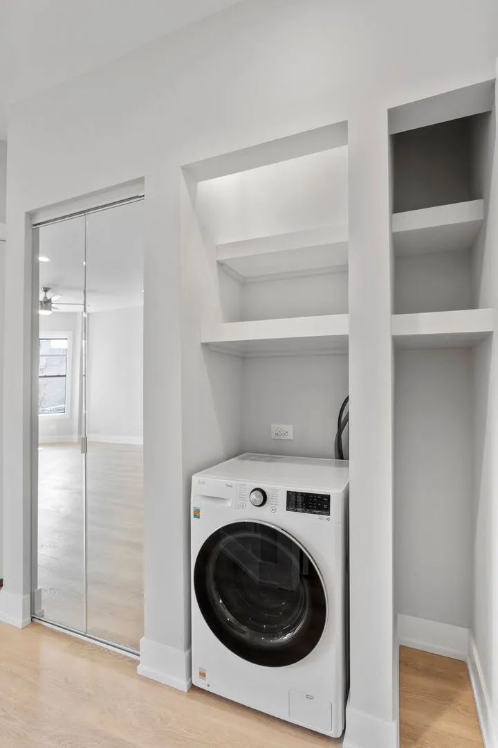 7510 N Eastlake Terrace, ,  60626, USA 60626-unit#2E-Chicago-IL