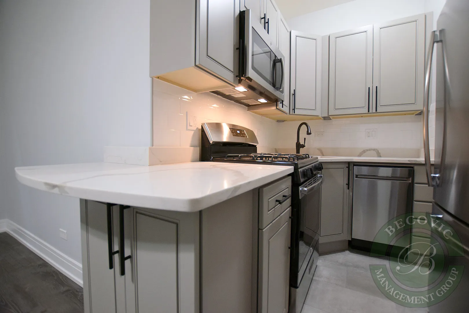 1521 W Sherwin Ave, ,  60626, USA 60626-unit#103-Chicago-IL