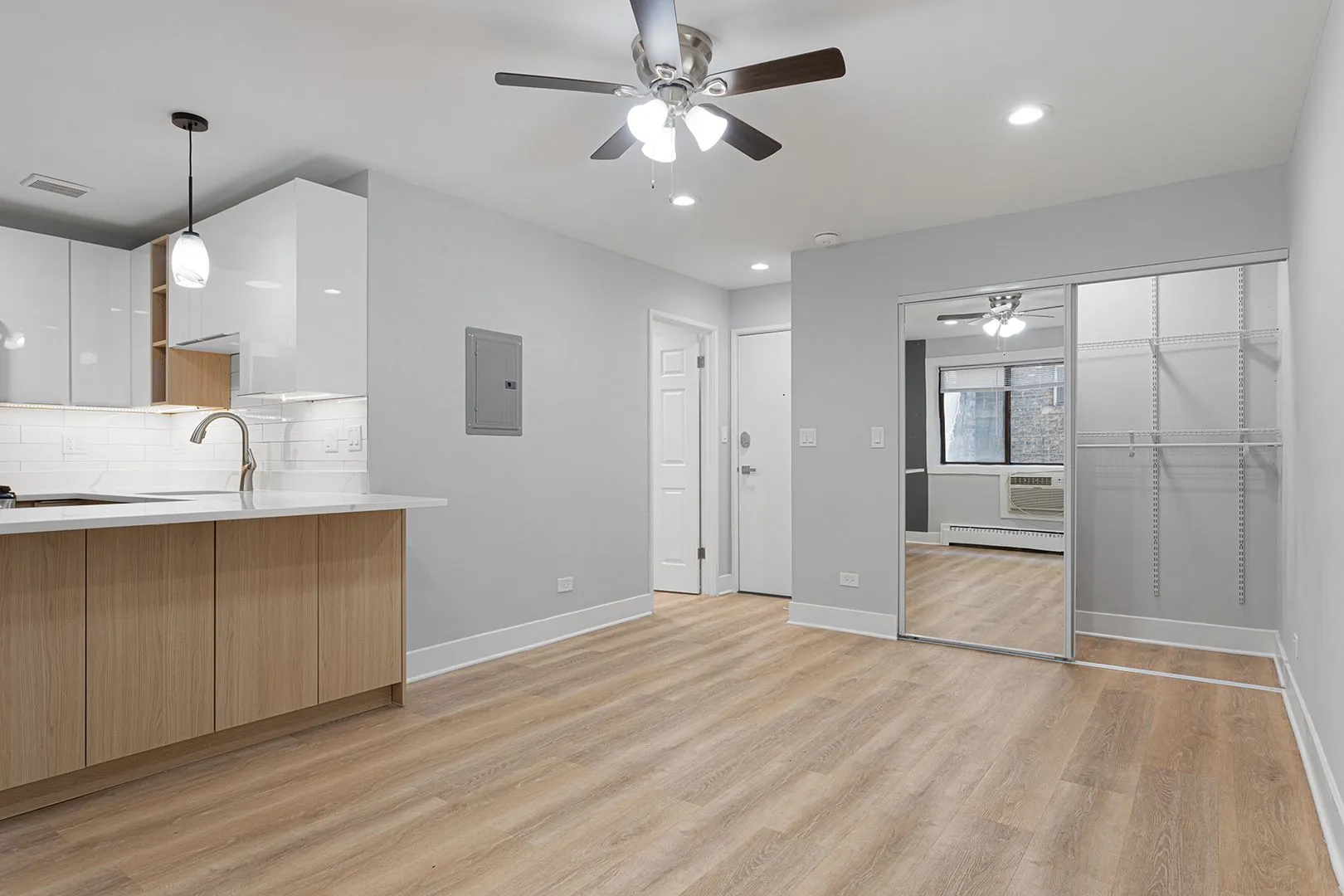 5534 N Kenmore Ave, ,  60640, USA 60640-unit#206-Chicago-IL