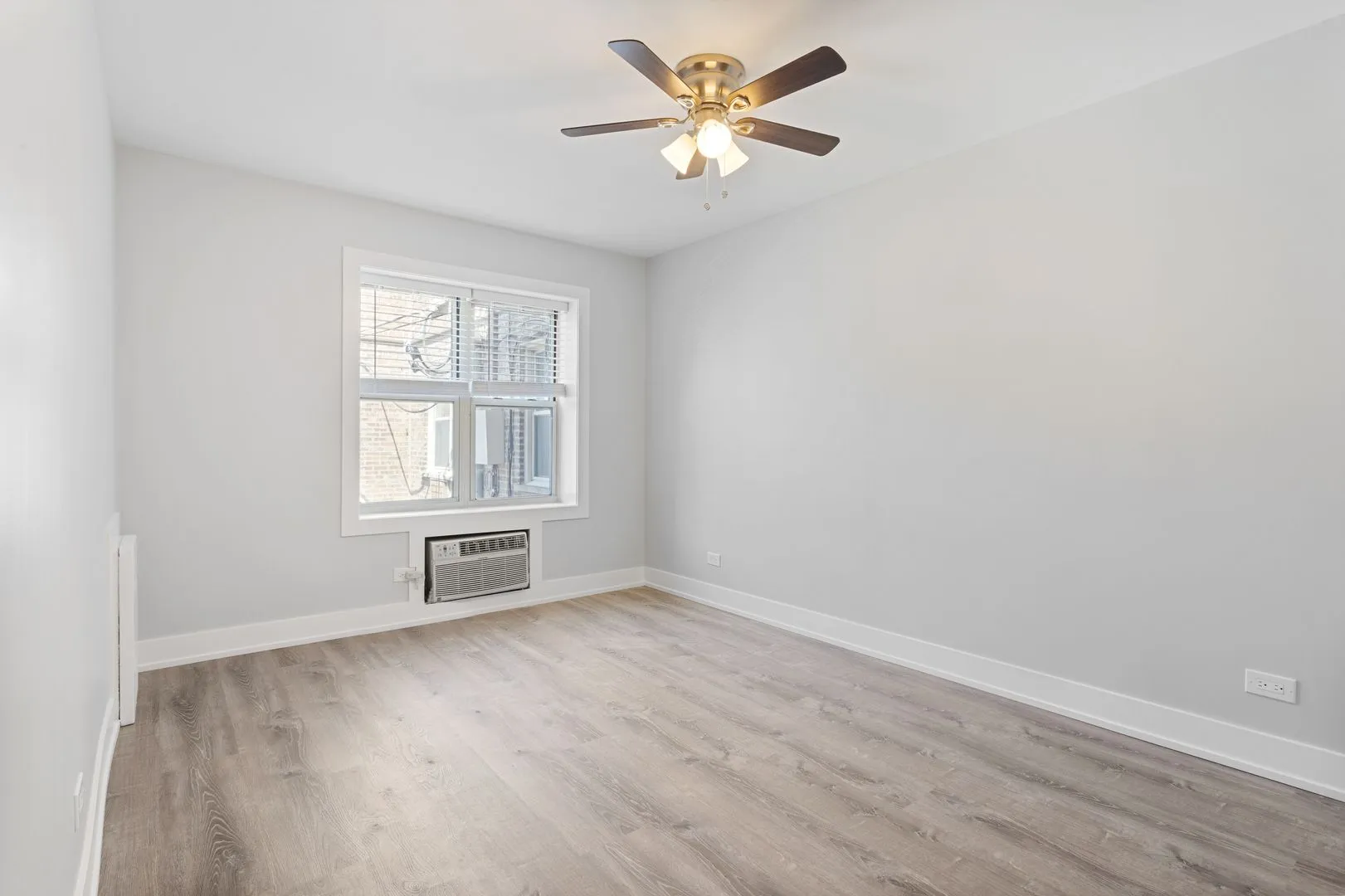 7070 N Sheridan Rd, ,  60626, USA 60626-unit#4N-Chicago-IL