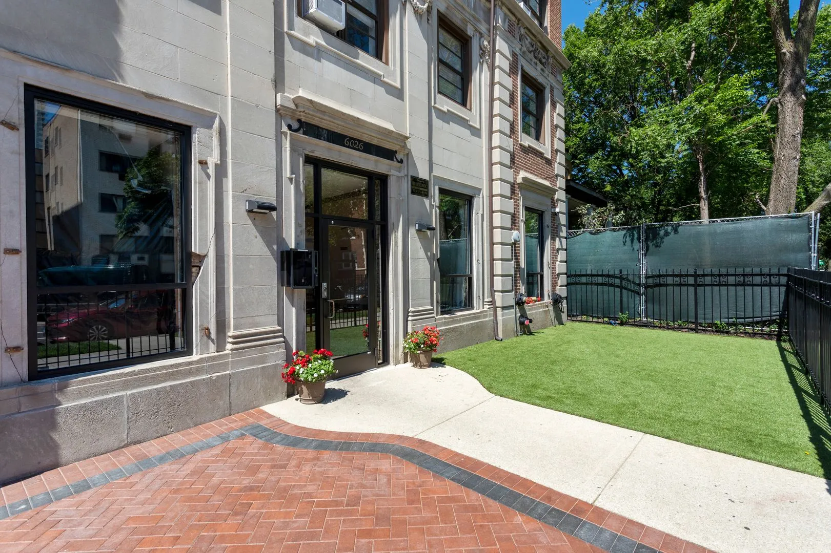 6026 N Winthrop Ave, ,  60660, USA 60660-unit#2F-Chicago-IL
