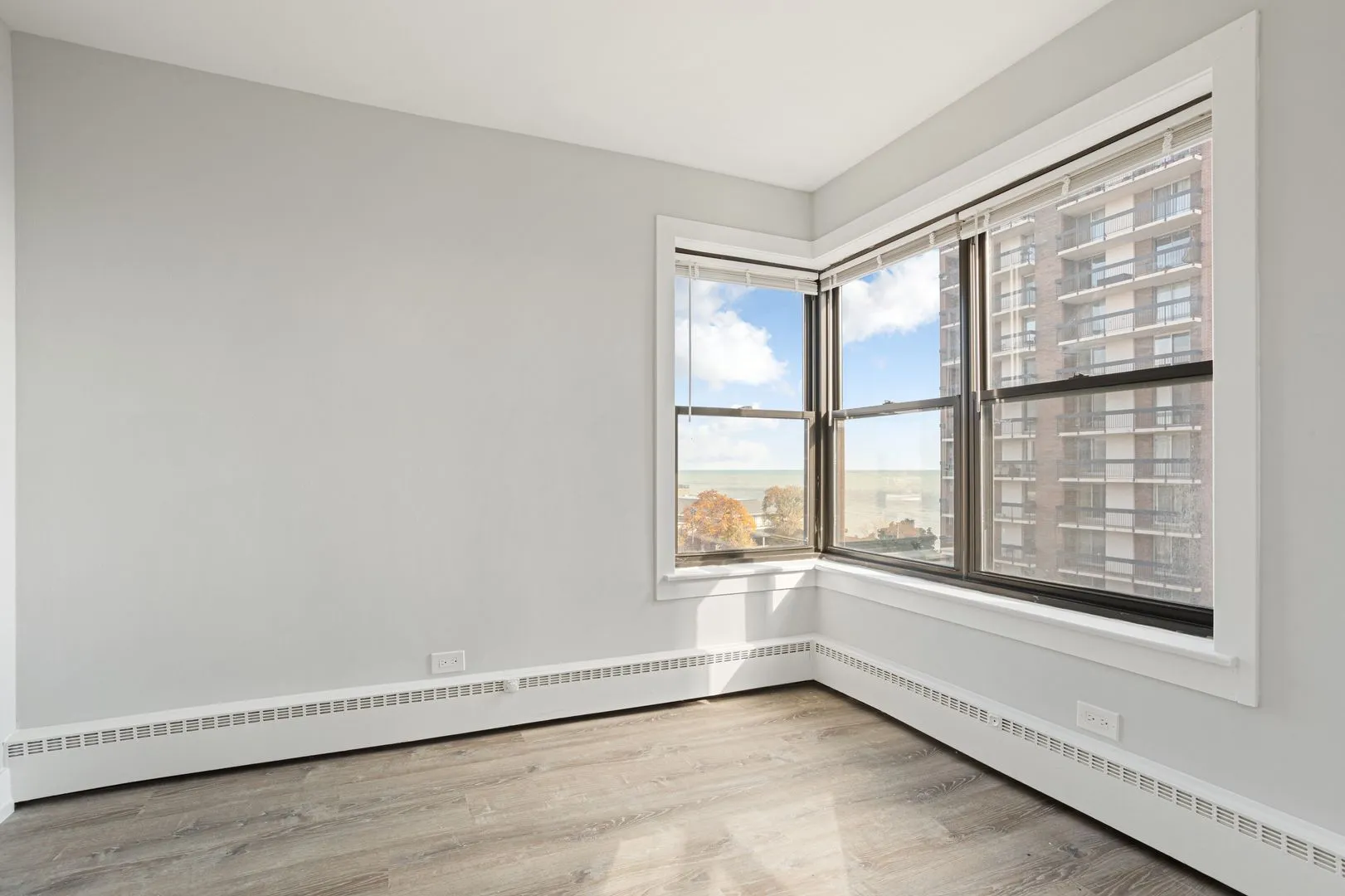 5858 N Sheridan Rd, ,  60660, USA 60660-unit#701-Chicago-IL