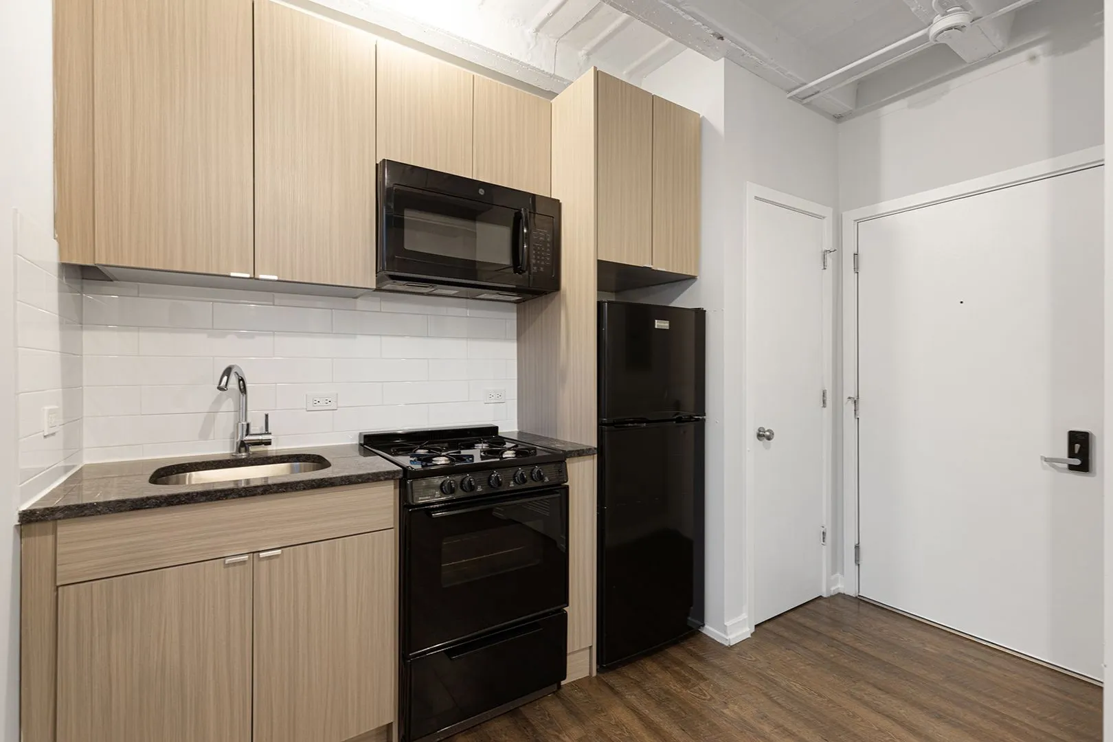 5718 N Winthrop Ave, , 60660, USA 60660-unit#307-Chicago-IL