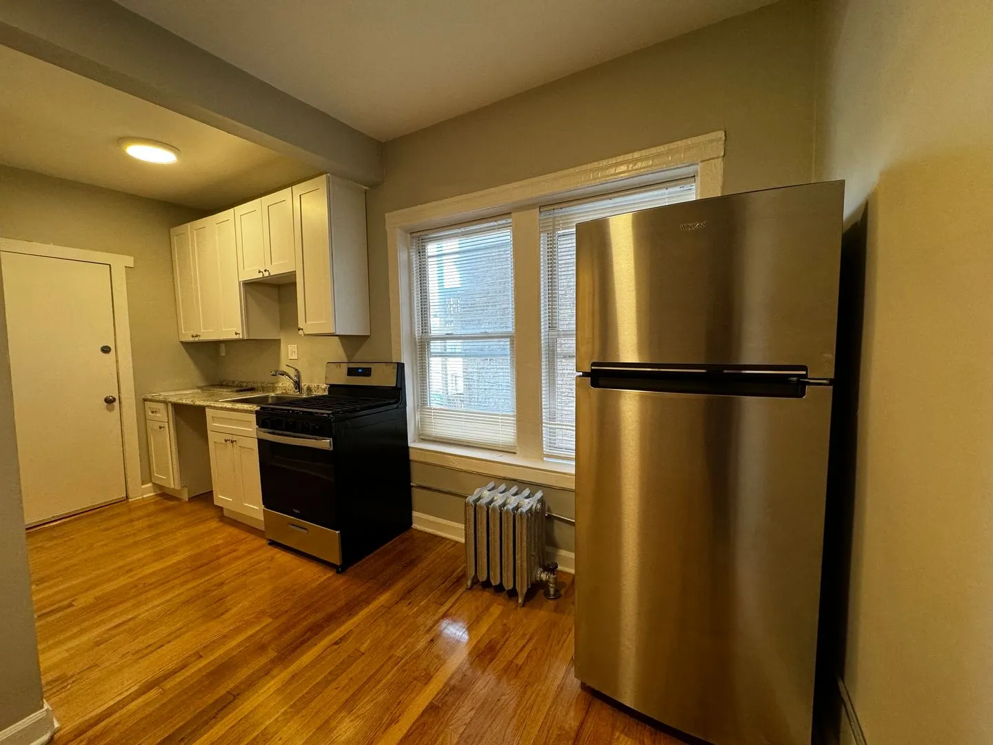 4906 N St Louis Ave, ,  60625, USA 60625-unit#2E-Chicago-IL