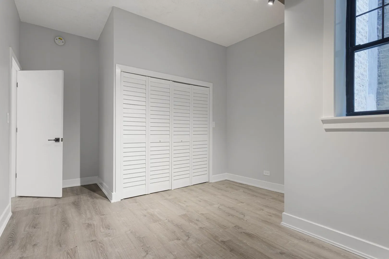 7645 N Sheridan Rd, ,  60626, USA 60626-unit#102-Chicago-IL