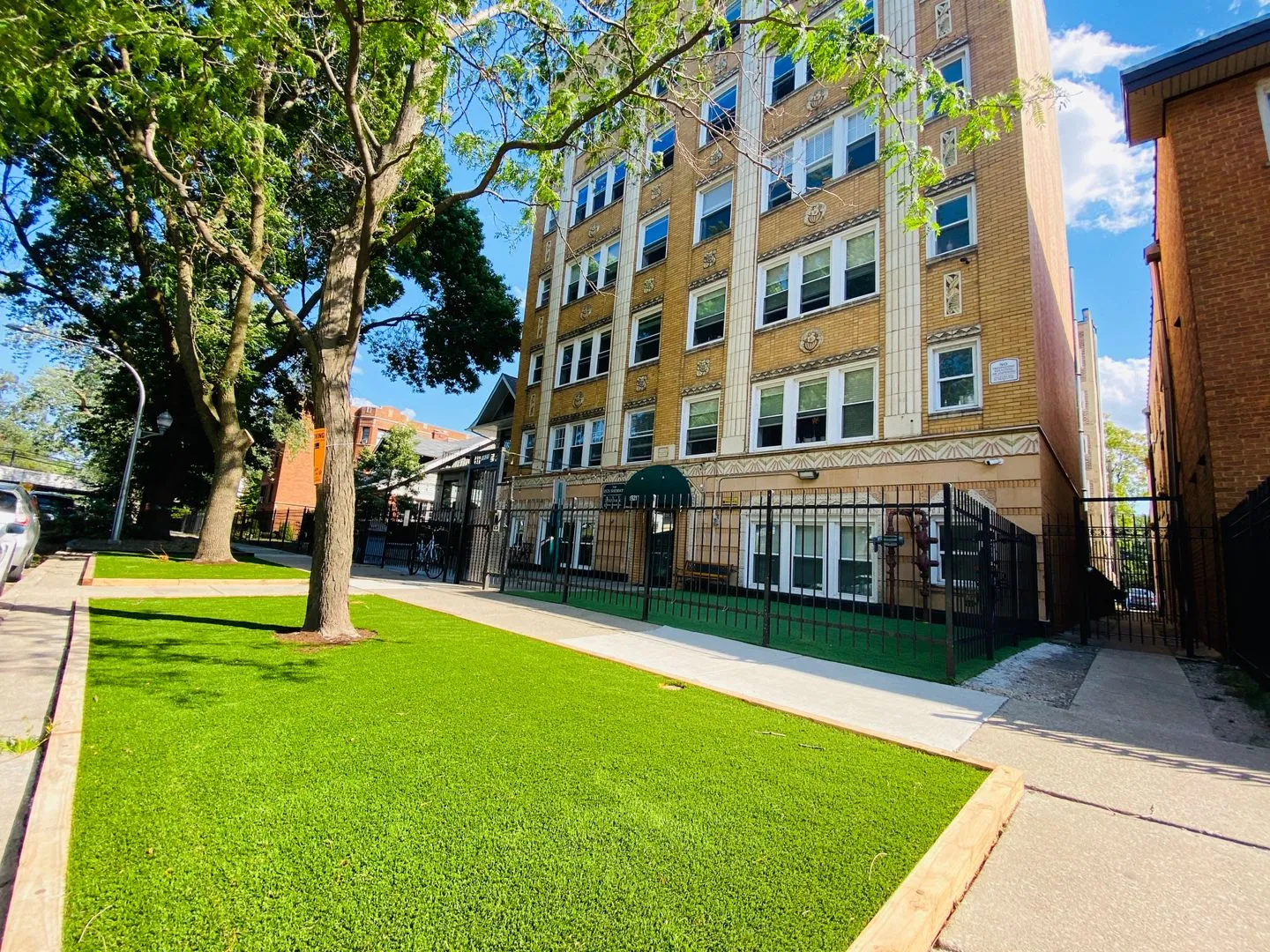 1521 W Sherwin Ave, , 60626, USA 60626-unit#307-Chicago-IL