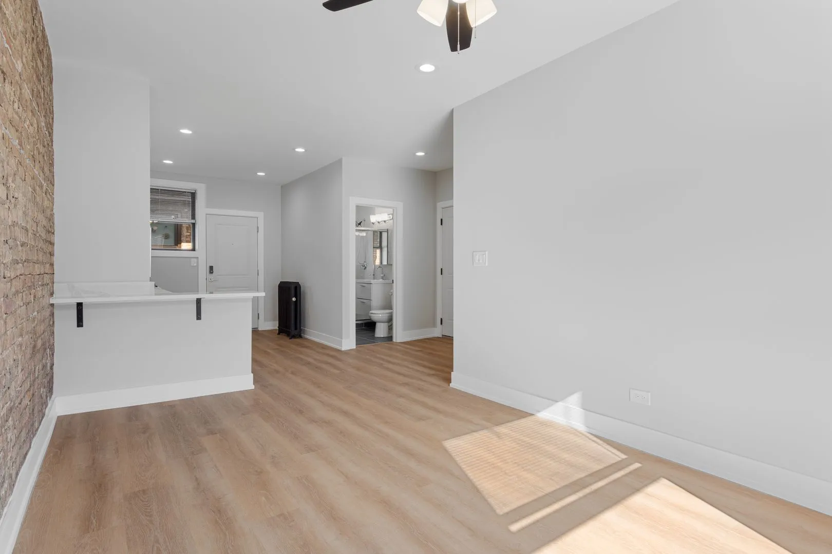 1706 W Juneway Terrace, ,  60626, USA 60626-unit#3H-Chicago-IL