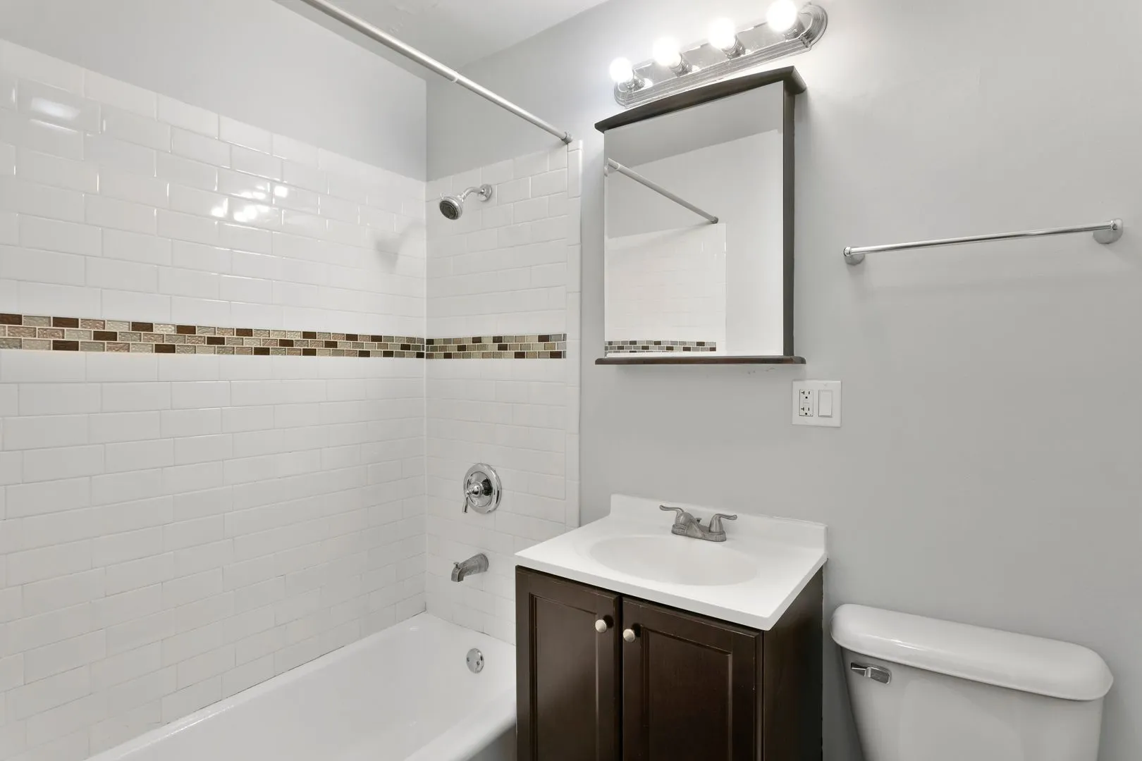 6029 N Winthrop Ave, , 60660, USA 60660-unit#308-Chicago-IL