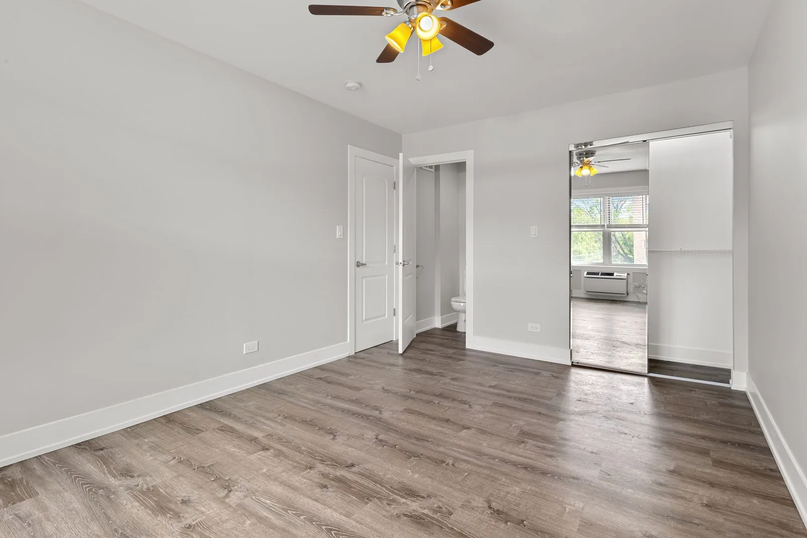 1303 W Estes Ave, ,  60626, USA 60626-unit#4E-Chicago-IL