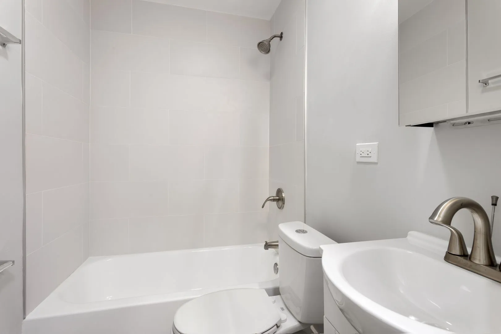 6026 N Winthrop Ave, , 60660, USA 60660-unit#1G-Chicago-IL