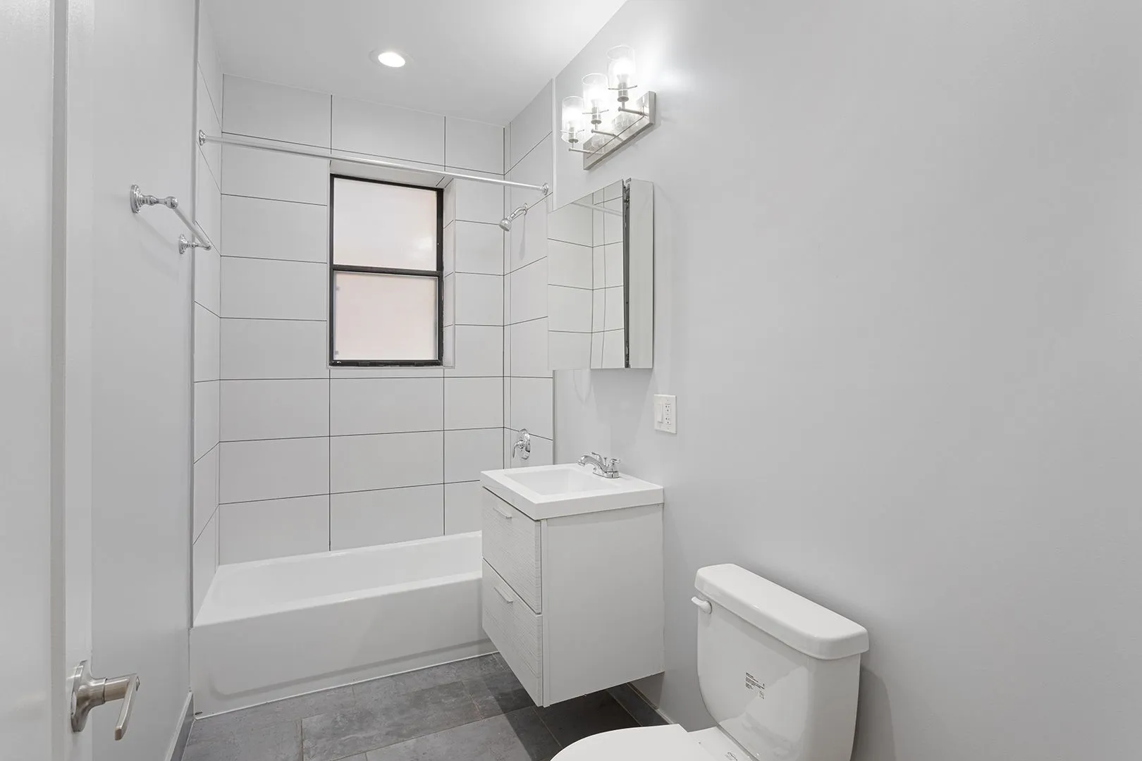 7620 N Eastlake Terrace, , 60626, USA 60626-unit#1W-Chicago-IL