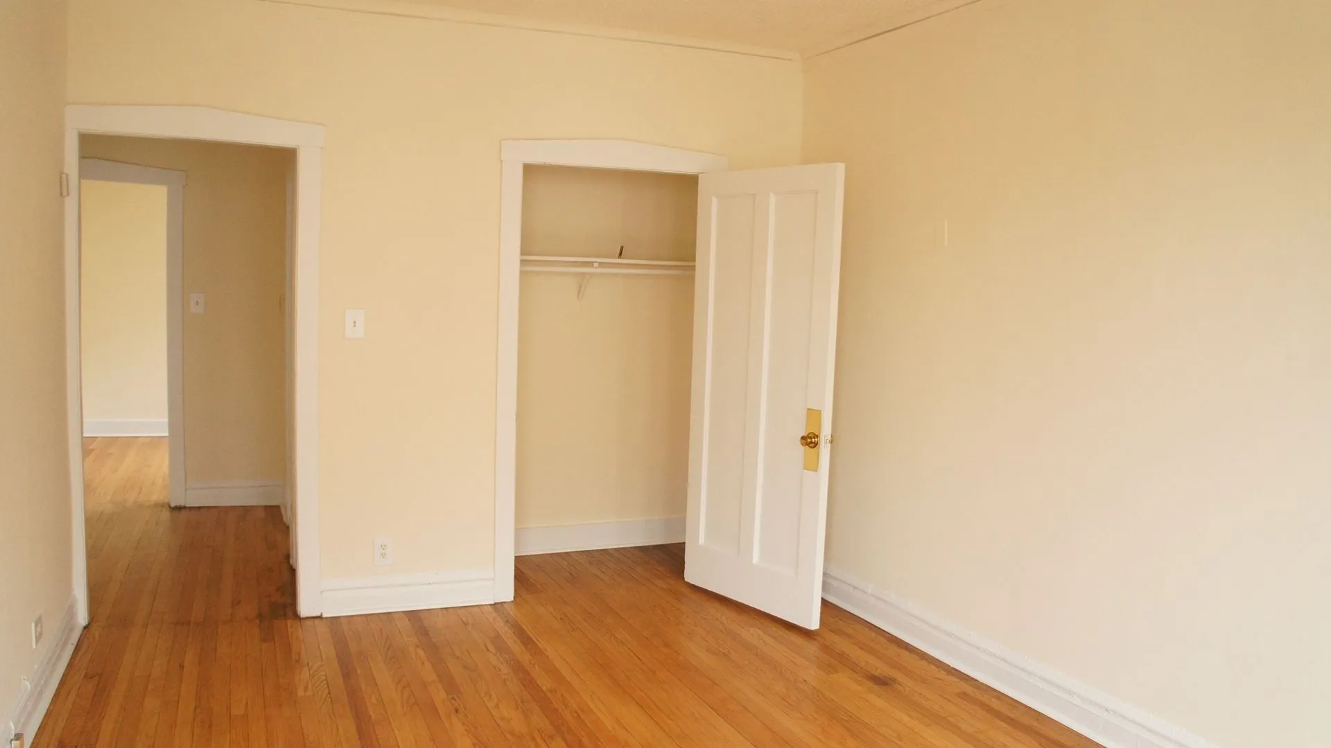 1542 N Kedzie Ave, ,  60651, USA 60651-unit#1O-Chicago-IL