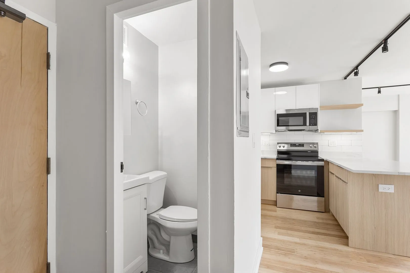 6166 N Sheridan Rd, ,  60660, USA 60660-unit#22H-Chicago-IL