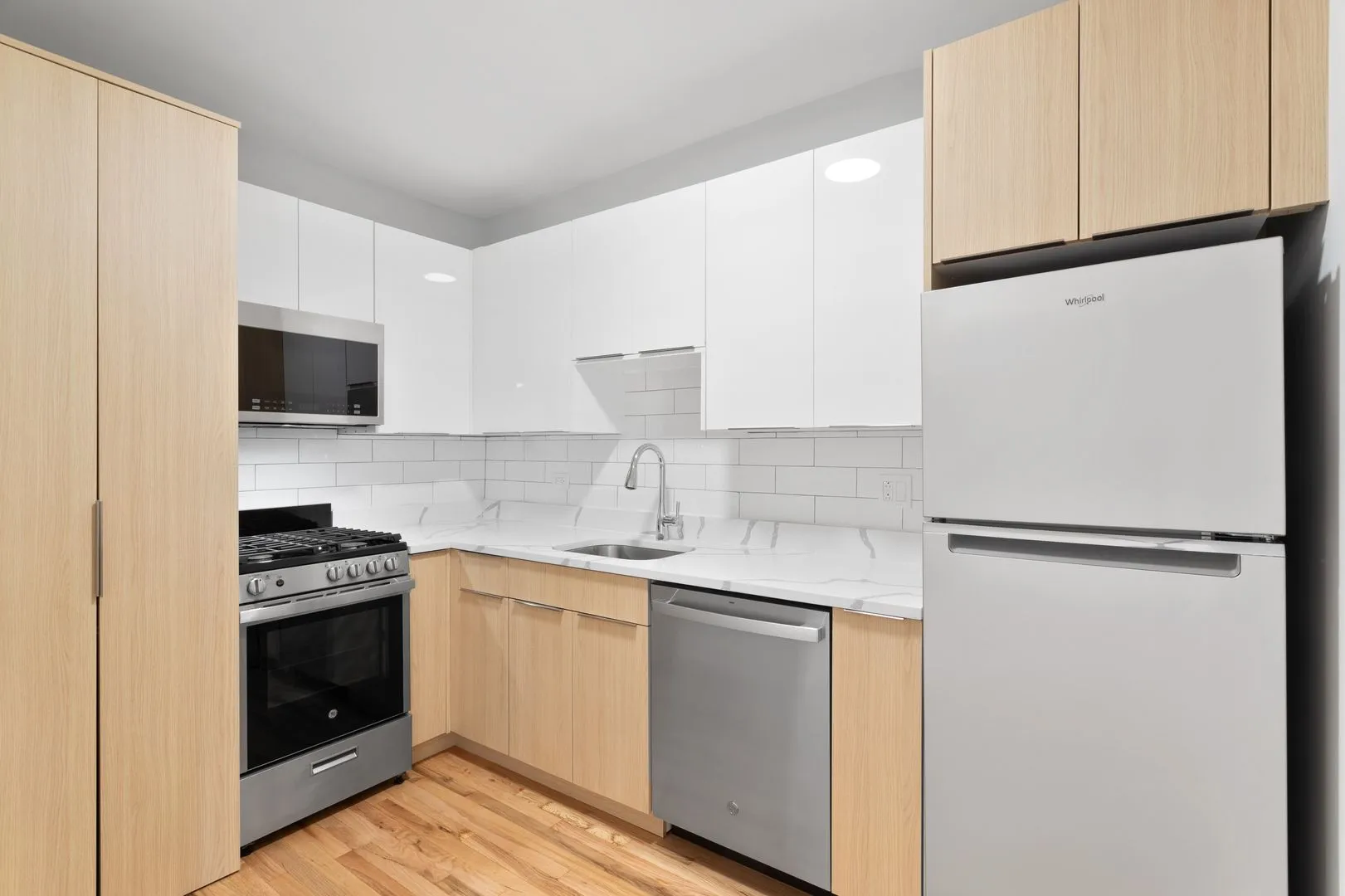 1625 W Howard St, , 60626, USA 60626-unit#305-Chicago-IL