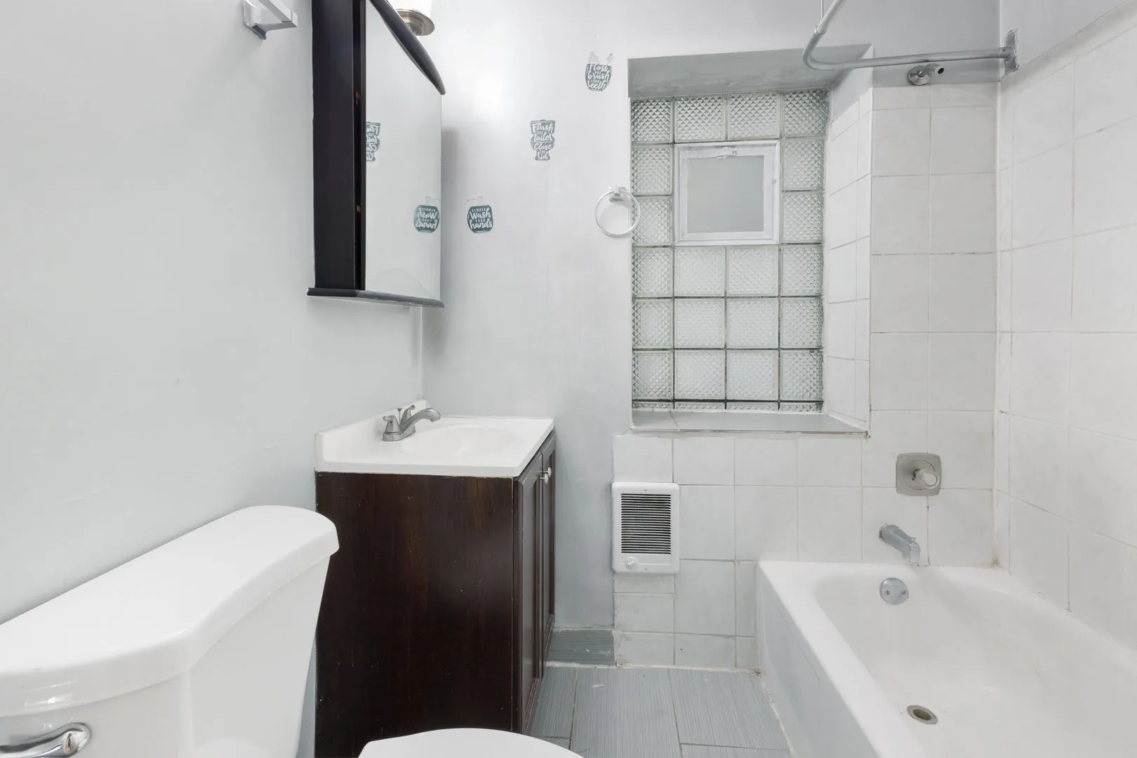 4520 N Clarendon Ave, ,  60613, USA 60640-unit#305-Chicago-IL