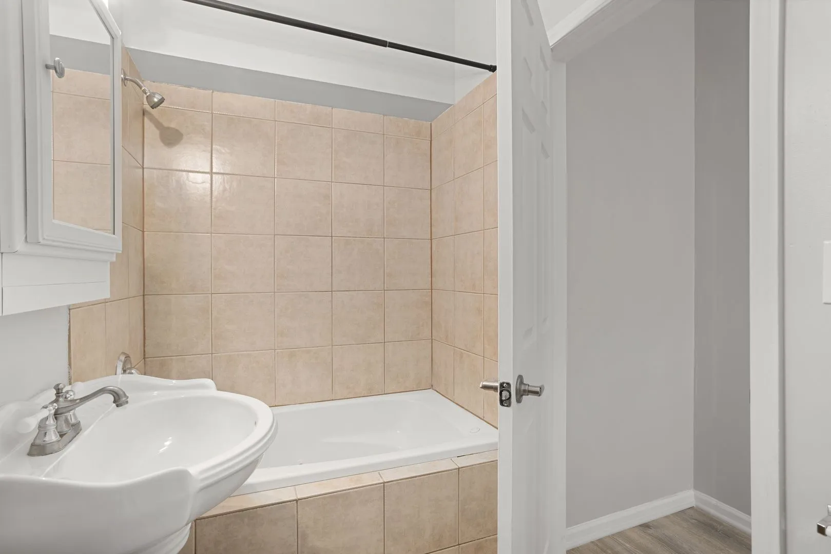 2451 W Howard St, ,  60645, USA 60645-unit#603-Chicago-IL