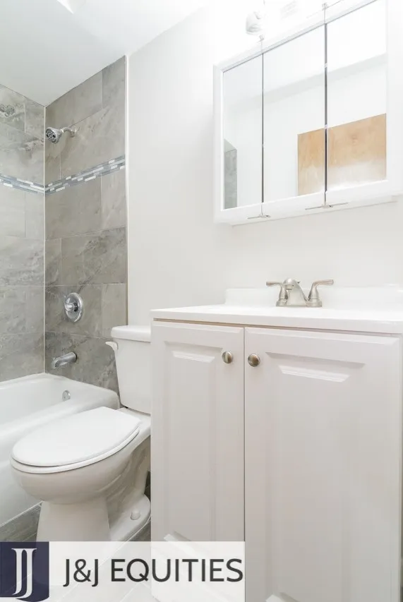 1040 W Hollywood Ave, ,  60660, USA 60660-unit#315-Chicago-IL