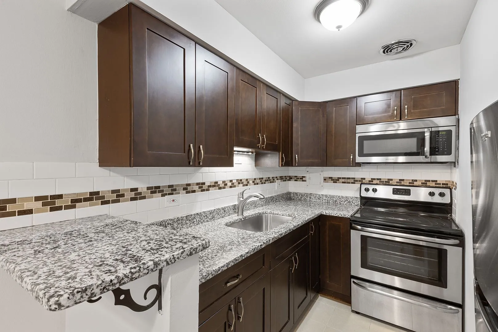 6001 N Kenmore Ave, , 60660, USA 60660-unit#413-Chicago-IL