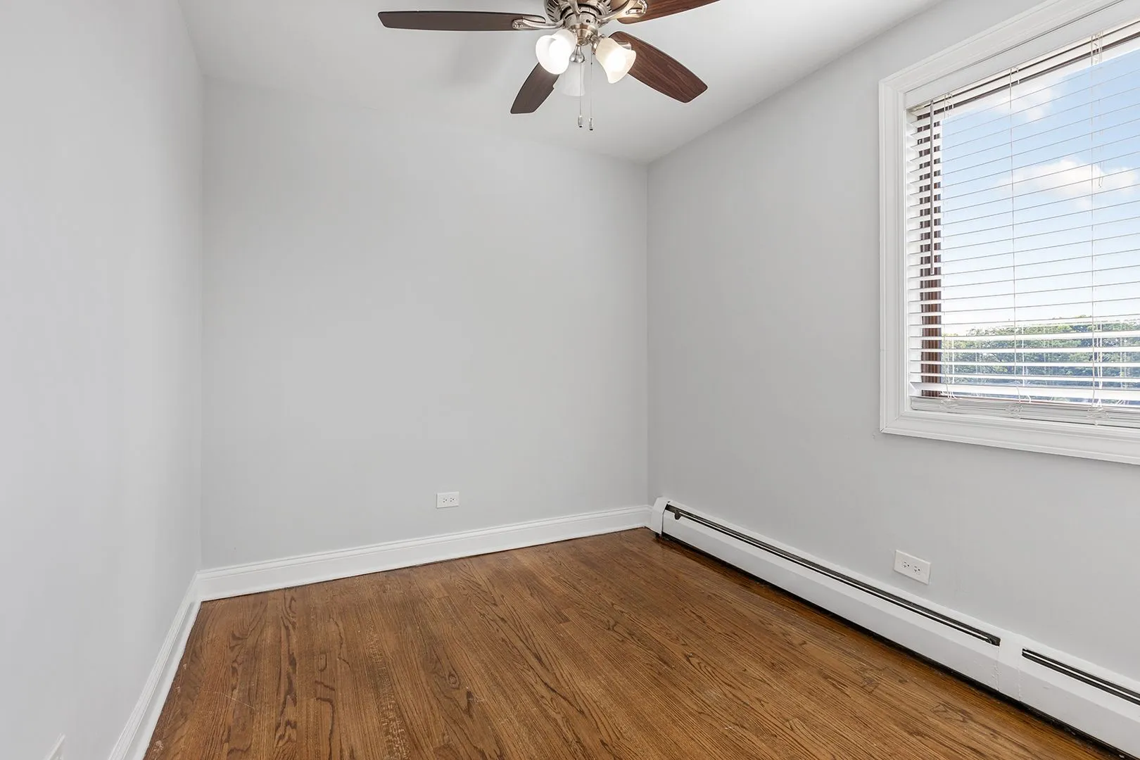 6826 N Ridge Blvd, ,  60645, USA 60645-unit#402-Chicago-IL