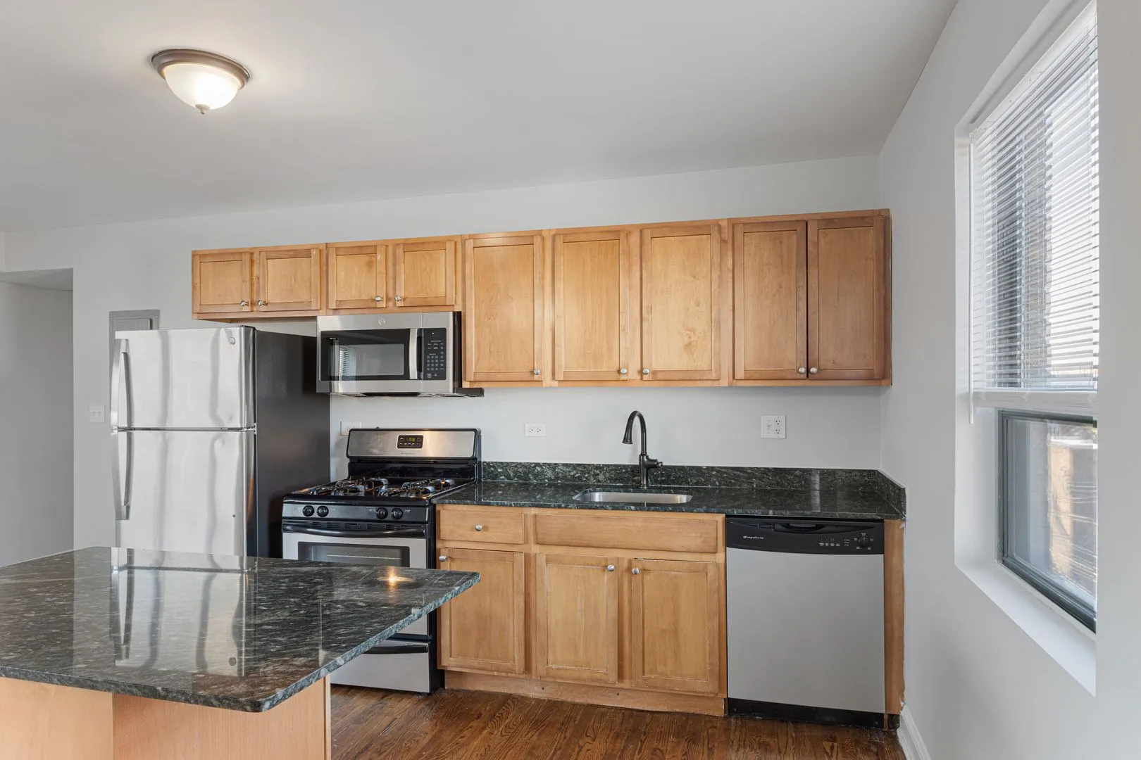 7616 N Marshfield Ave, ,  60626, USA 60626-unit#507-Chicago-IL