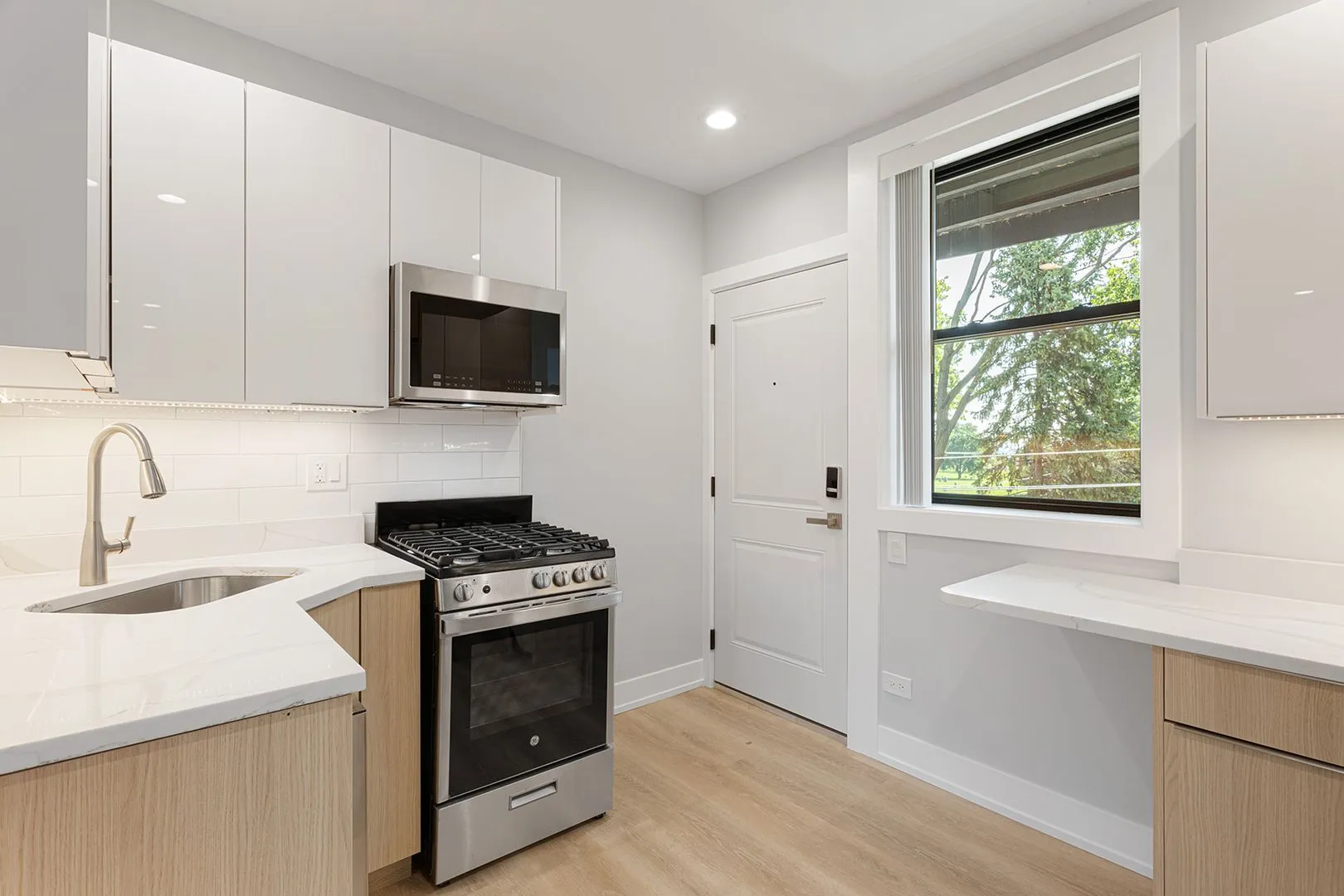 1550 W Juneway Terrace, , 60626, USA 60626-unit#1D-Chicago-IL
