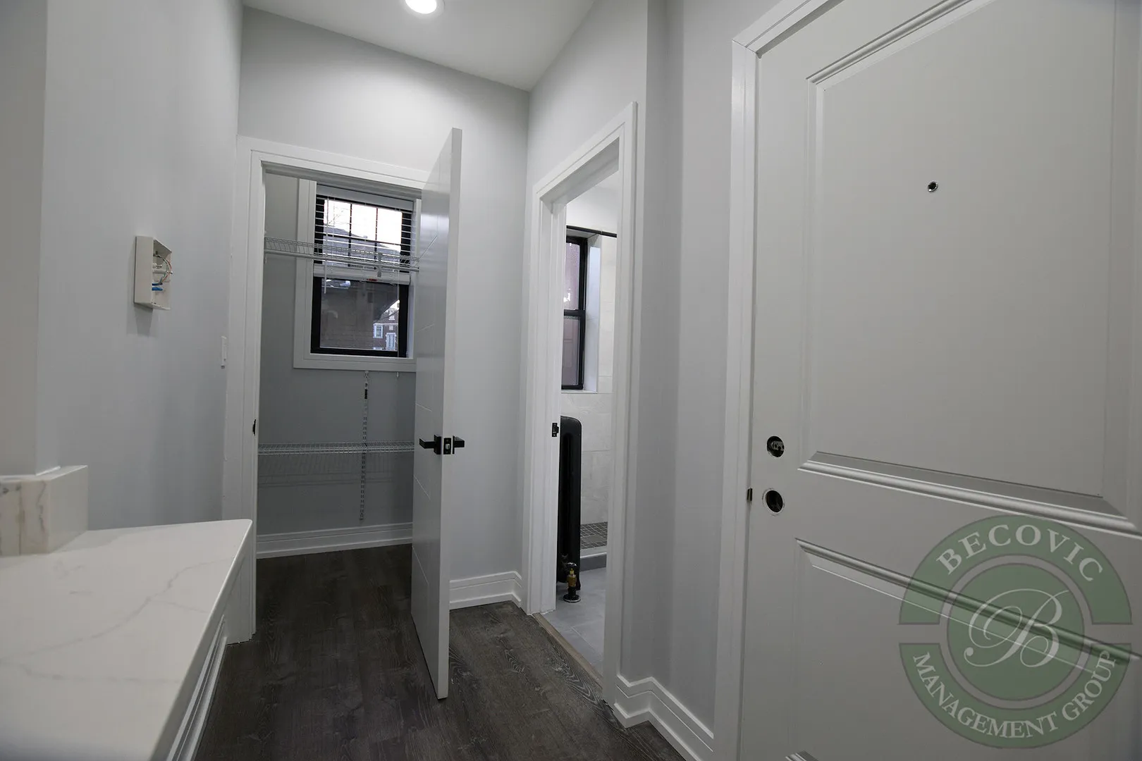 6111 N Winthrop Ave, ,  60660, USA 60660-unit#1ST FLOOR-Chicago-IL