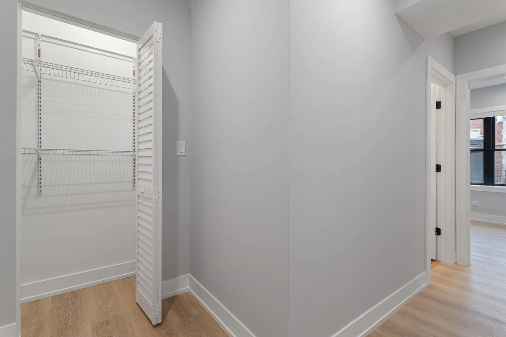 1556 W Juneway Terrace, , 60626, USA 60626-unit#1K-Chicago-IL