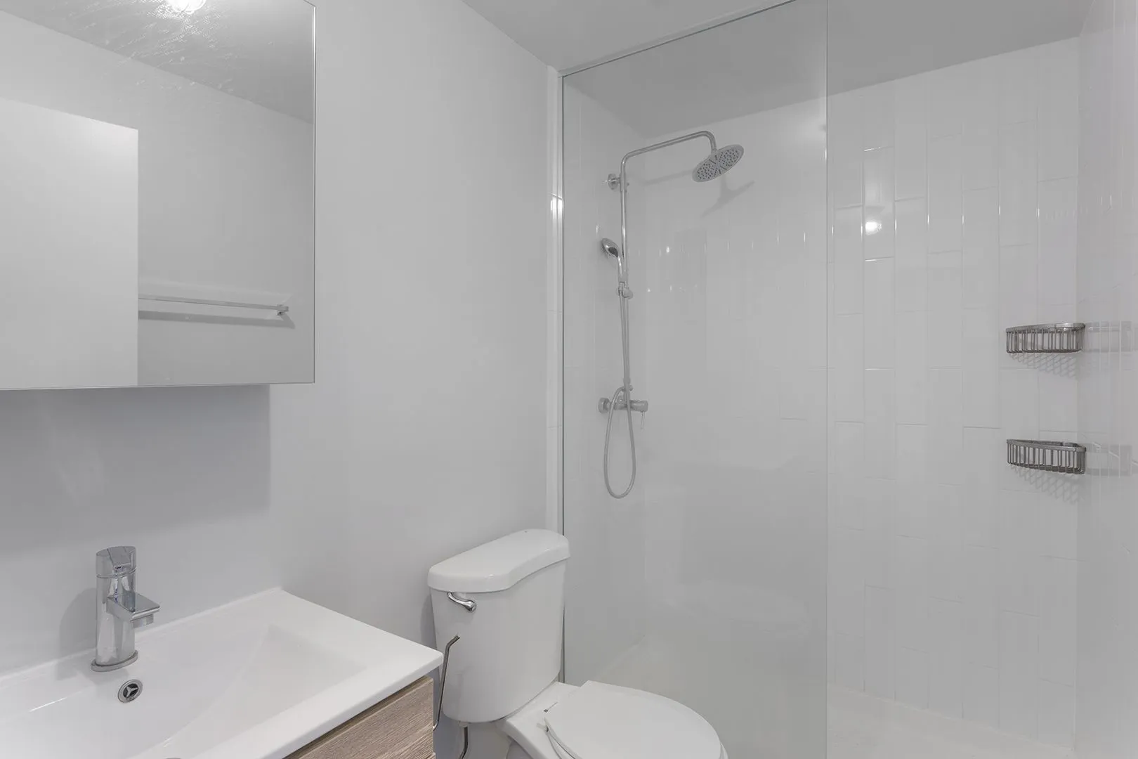 5718 N Winthrop Ave, ,  60660, USA 60660-unit#411-Chicago-IL