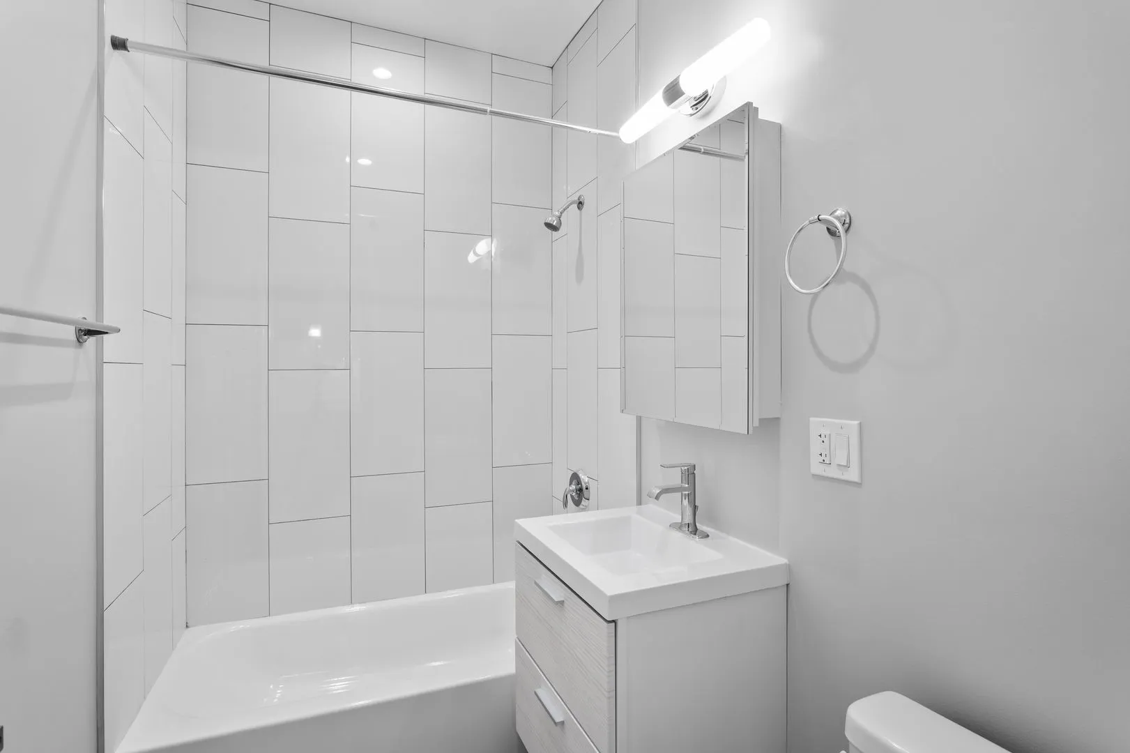 7501 N Eastlake Terrace, ,  60626, USA 60626-unit#2-Chicago-IL