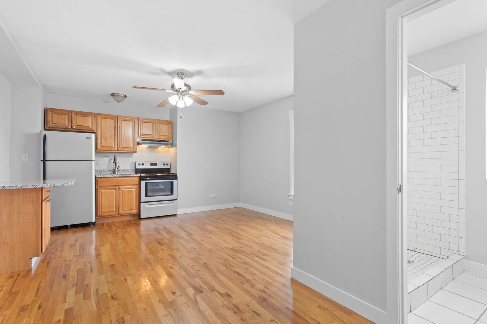 7450 N Greenview Ave, ,  60626, USA 60626-unit#65-Chicago-IL