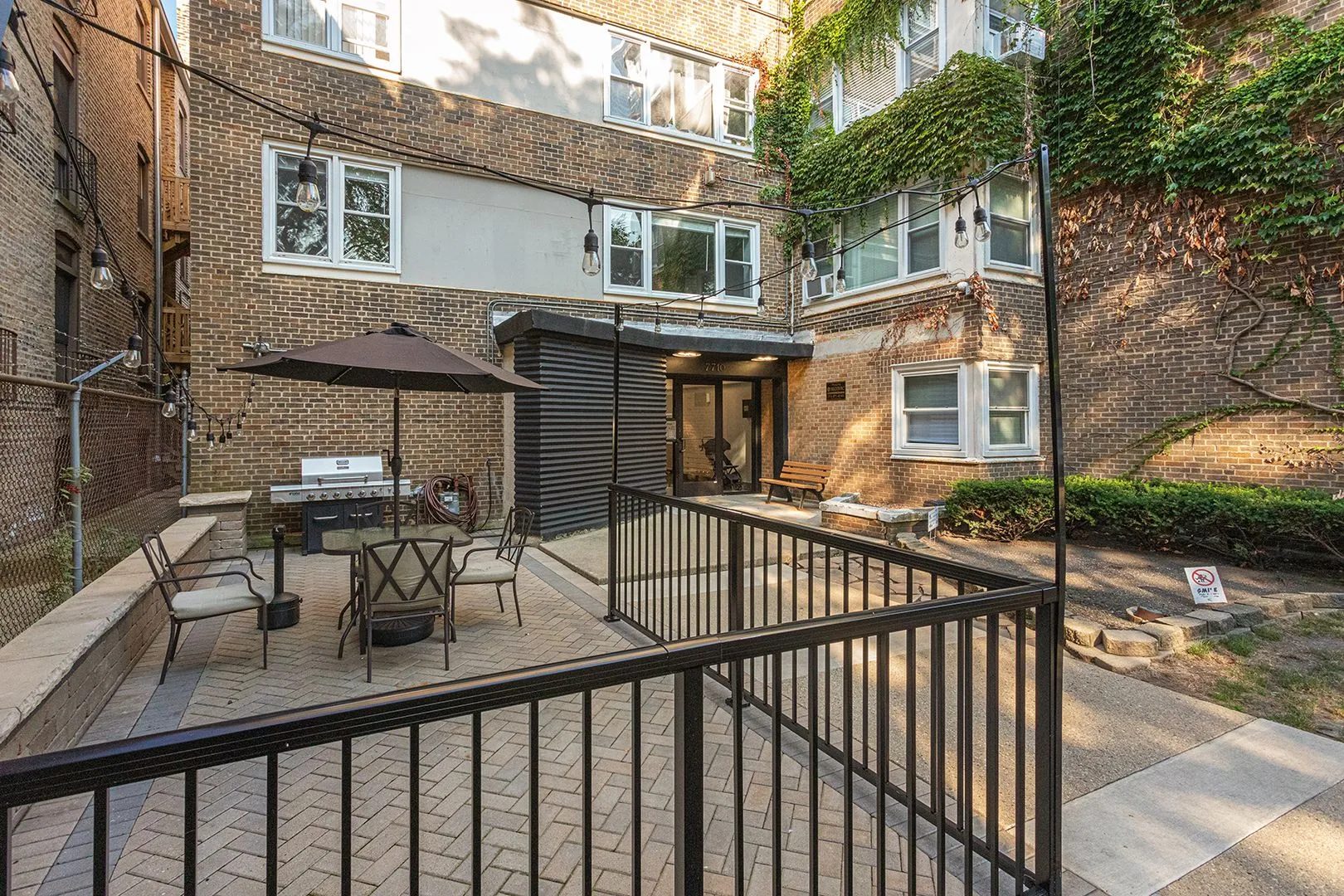 7710 N Sheridan Rd, ,  60626, USA 60626-unit#302-Chicago-IL