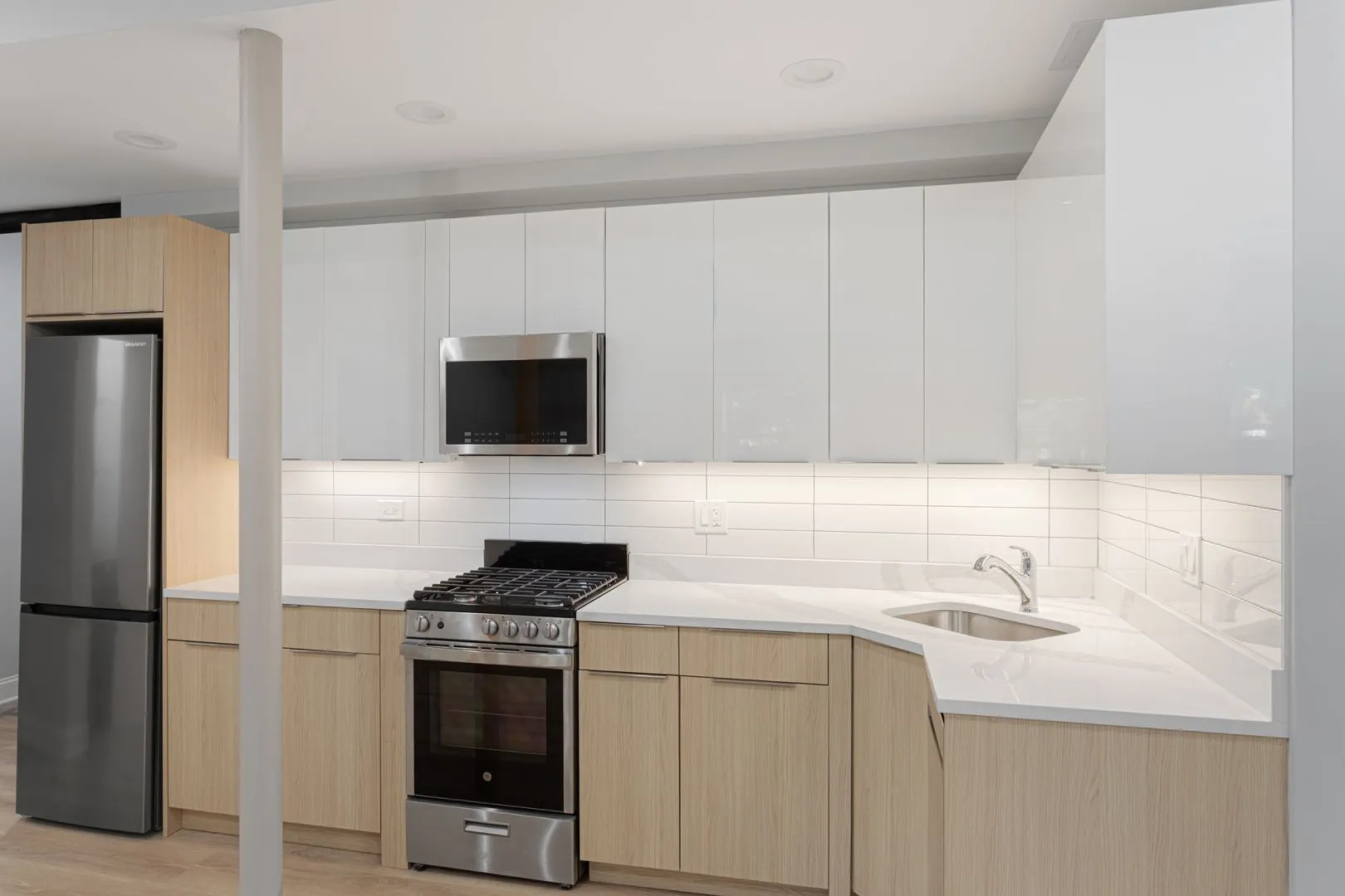 7381 N Damen Ave, , 60645, USA 60645-unit#GW-Chicago-IL