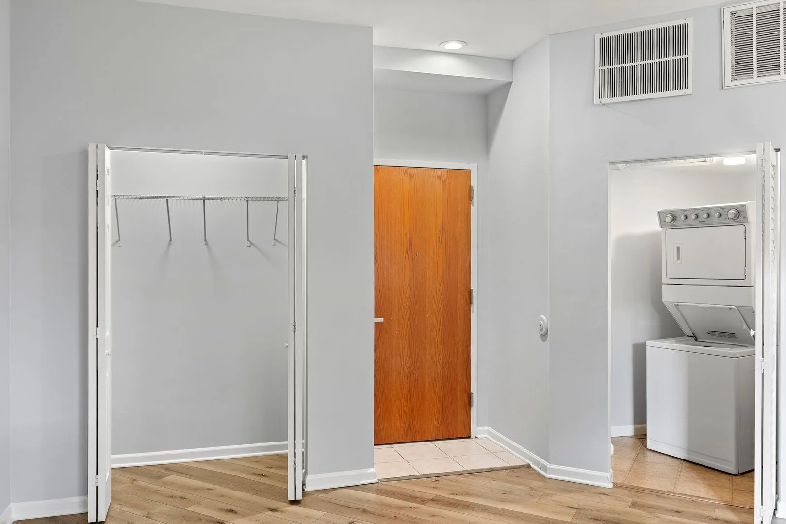 2451 W Howard St, , 60645, USA 60645-unit#106-Chicago-IL