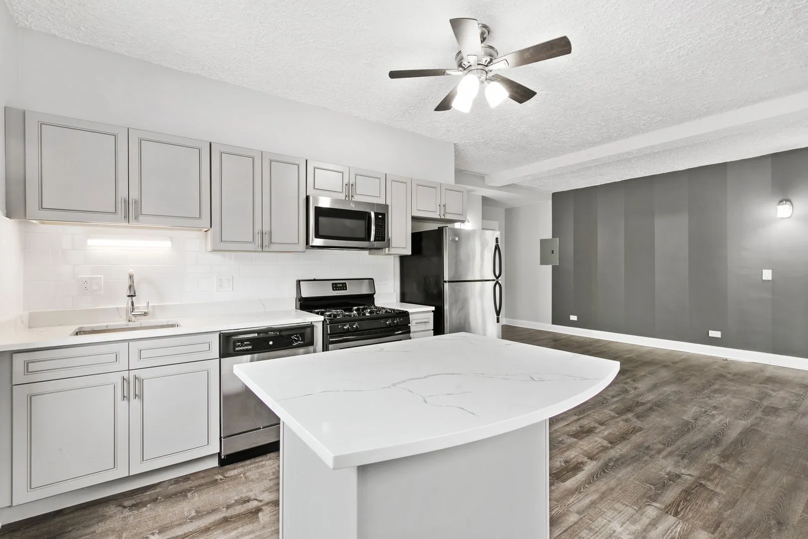 4555 Malden St, ,  60640, USA 60640-unit#205-Chicago-IL