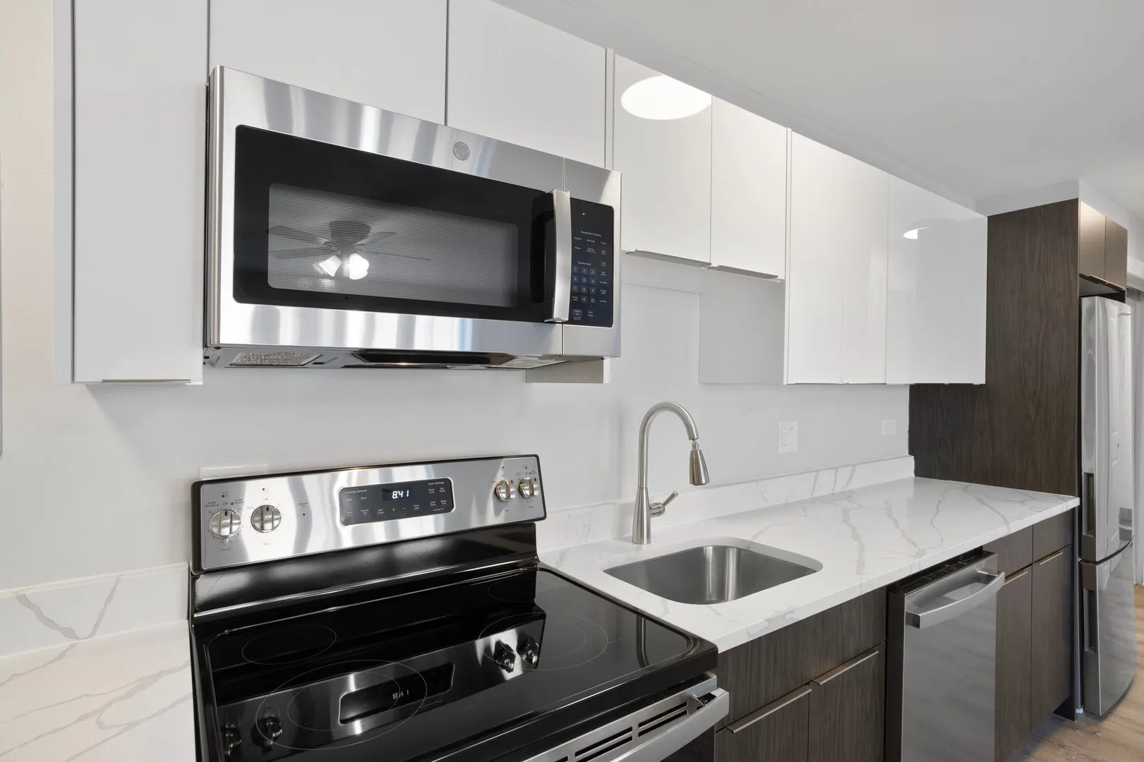 7710 N Sheridan Rd, , 60626, USA 60626-unit#406-Chicago-IL