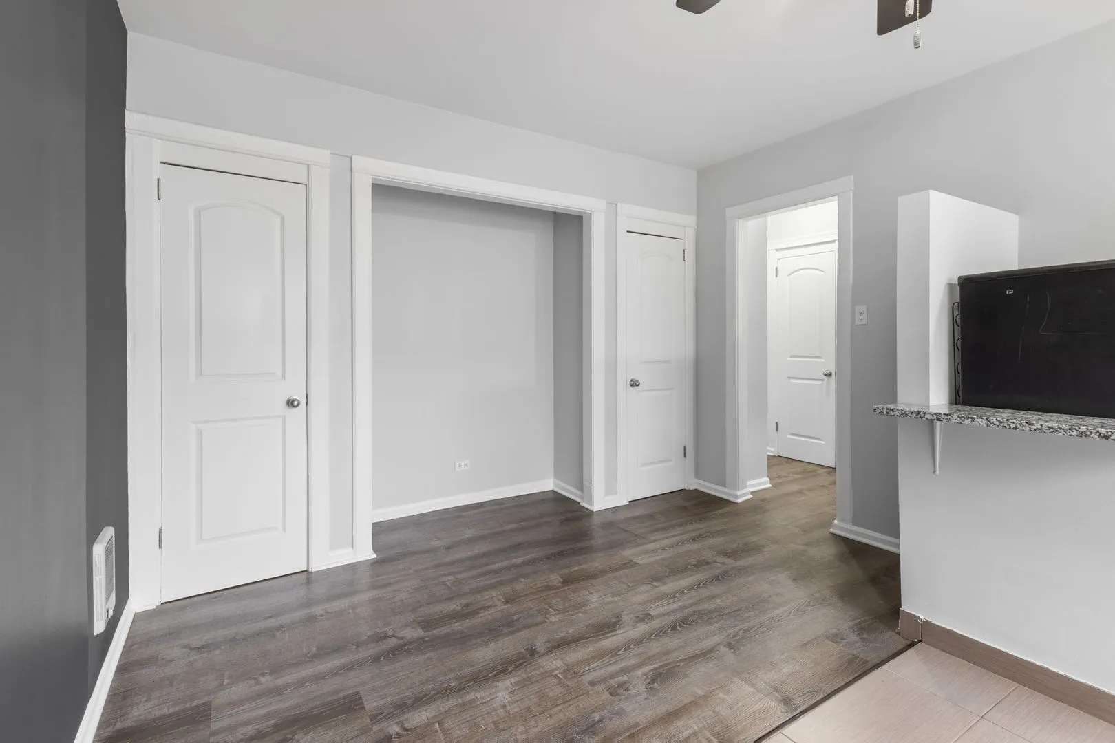 4555 Malden St, ,  60640, USA 60640-unit#315-Chicago-IL