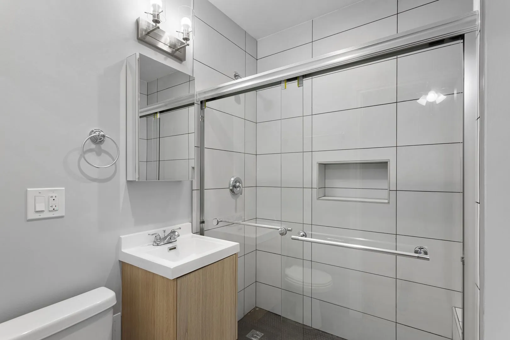 1627 W Chase Ave, ,  60626, USA 60626-unit#1B-Chicago-IL