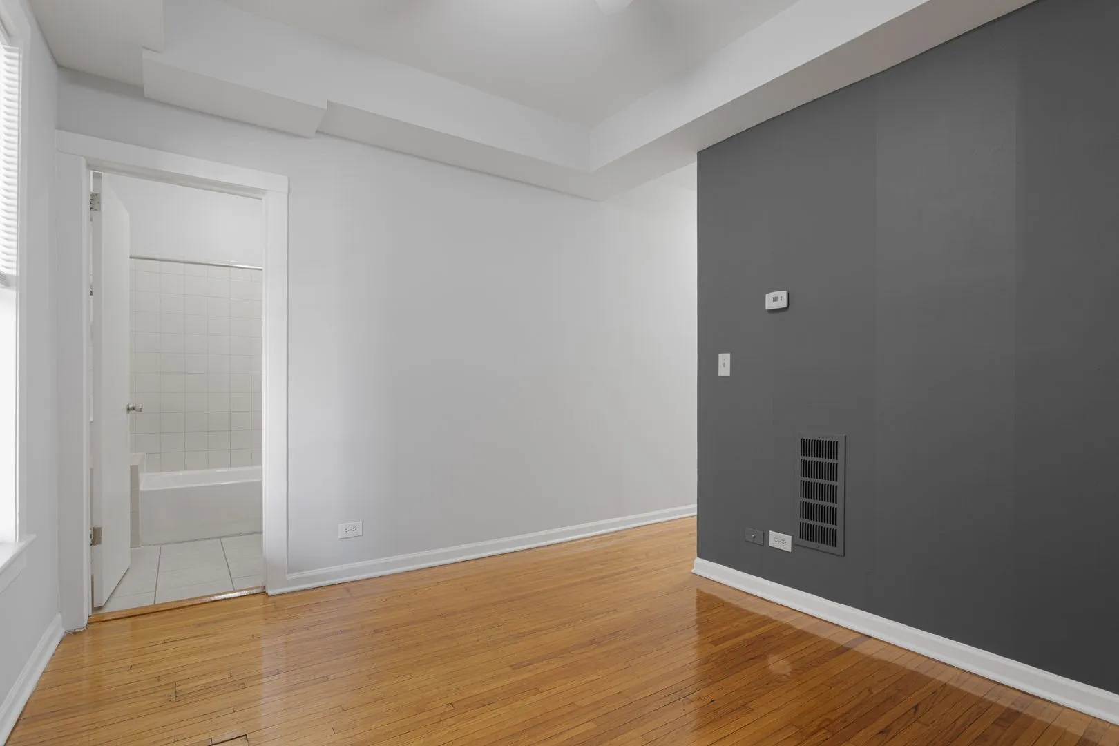 7445 N Greenview Ave, ,  60626, USA 60626-unit#212-Chicago-IL