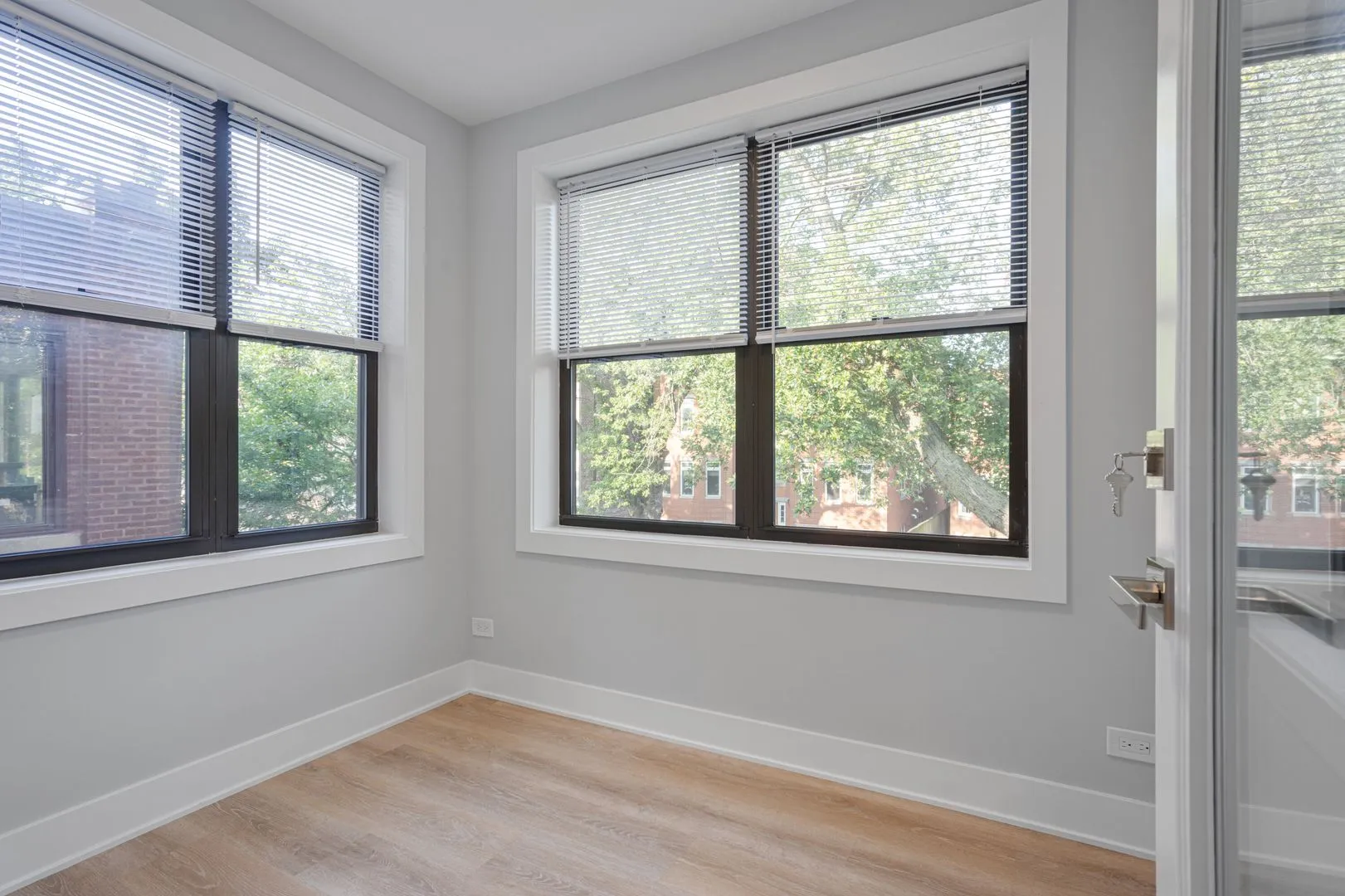 6929 N Lakewood Ave, ,  60626, USA 60626-unit#2-Chicago-IL