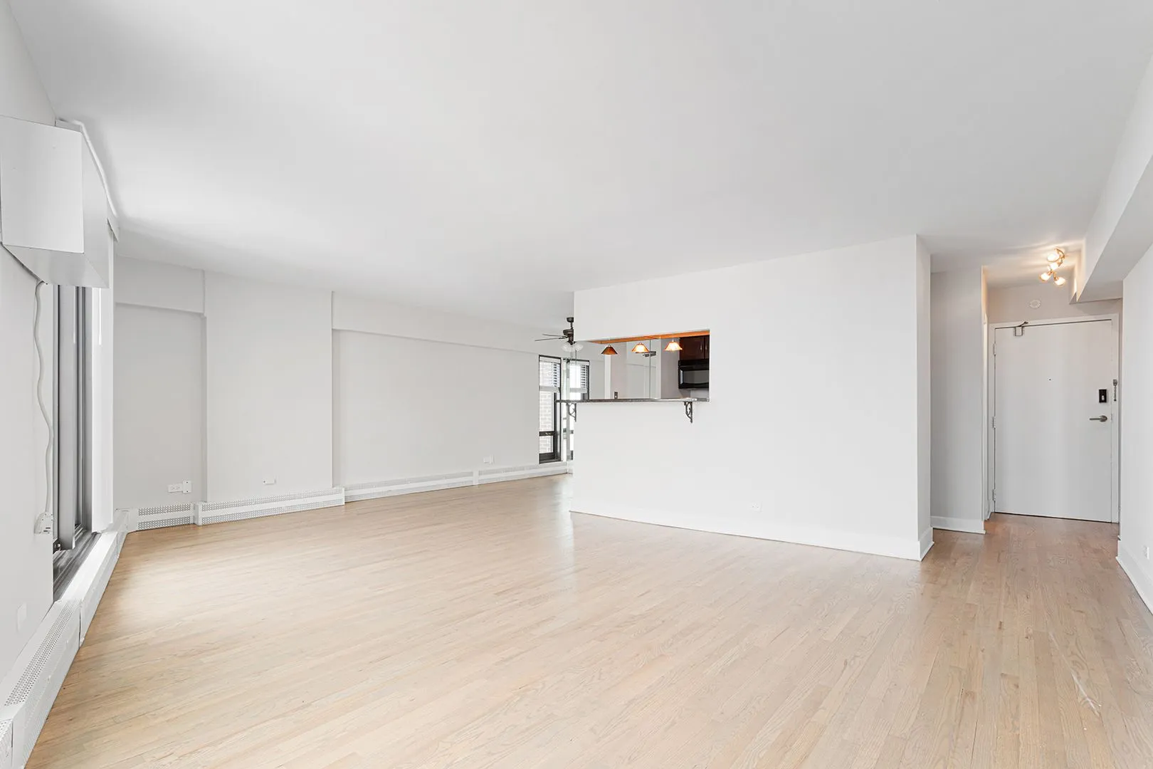 6166 N Sheridan Rd, , 60660, USA 60660-unit#10E-Chicago-IL