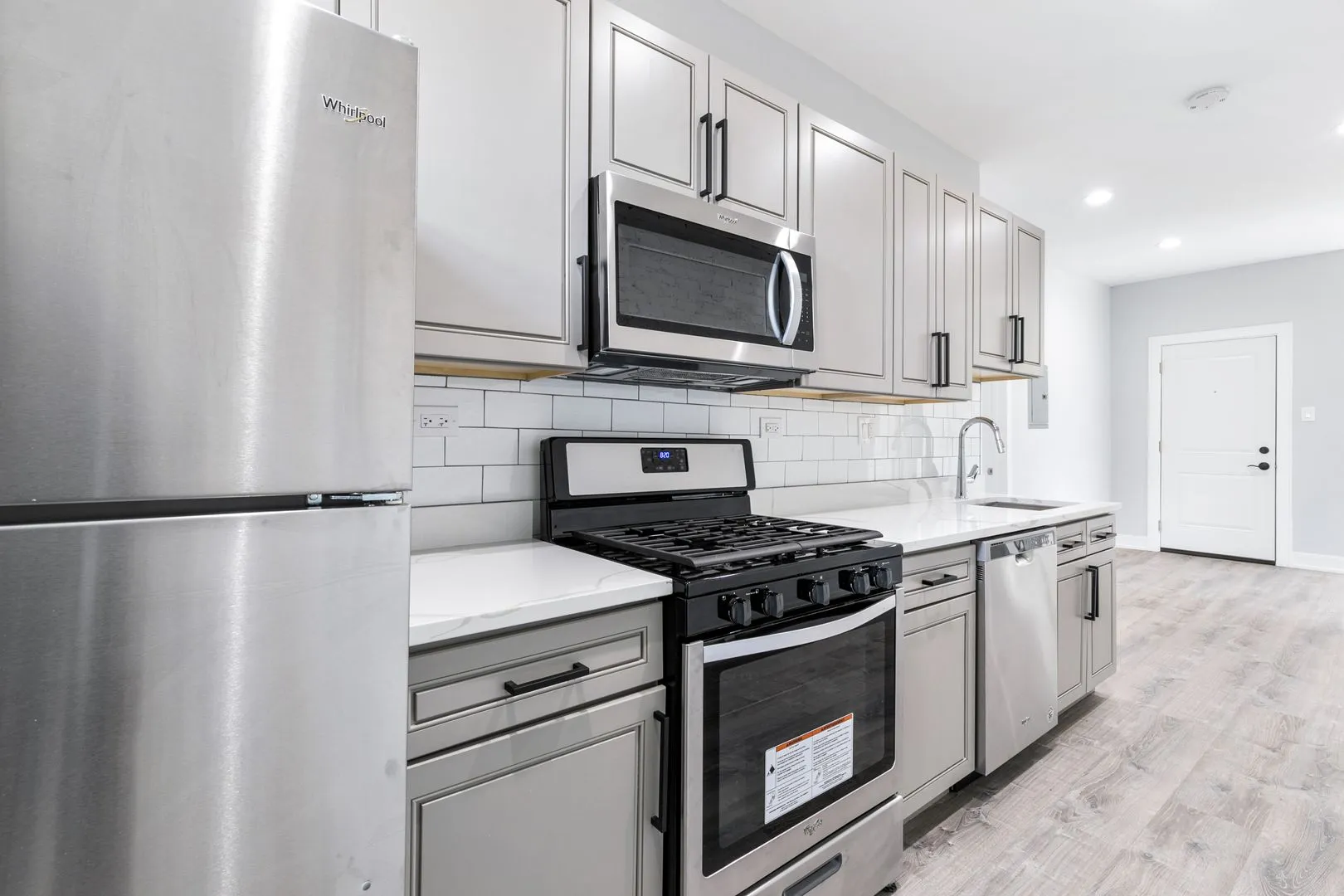 6954 N Wolcott Ave, ,  60626, USA 60626-unit#2-Chicago-IL